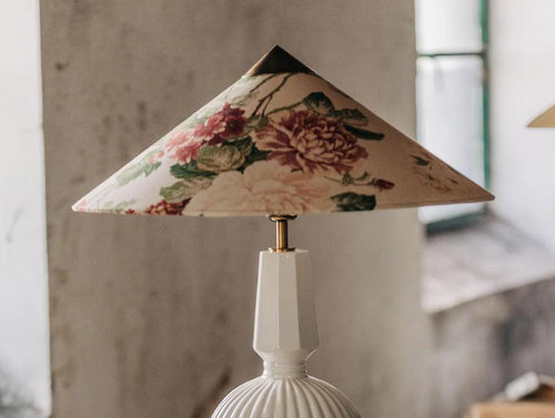 PANTALLAS CAPUCHINAS