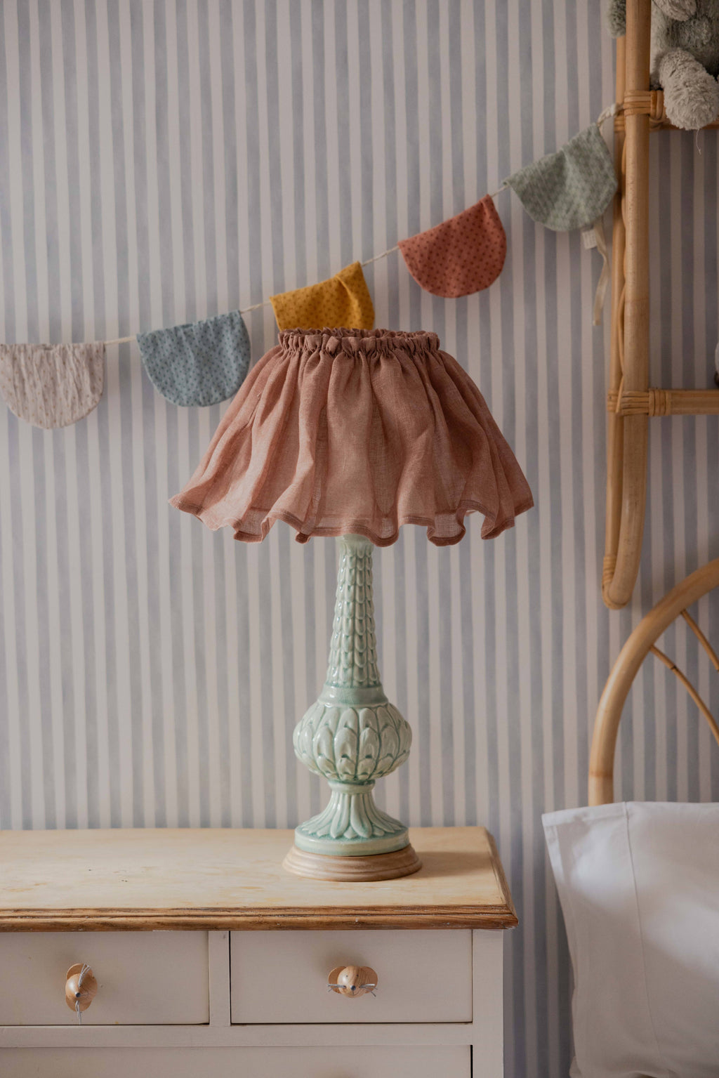 Manises Kids Manu Lamp