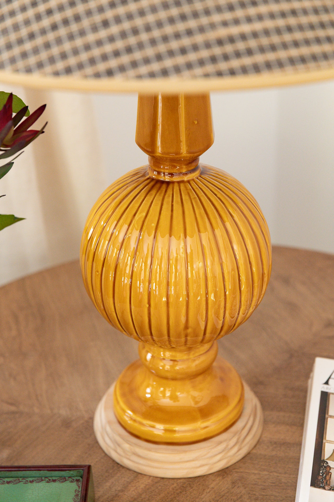 Lámpara de Manises Art Deco Miel