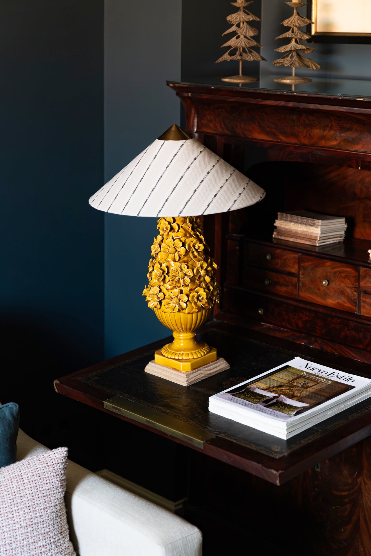 Manises Flora Celadon Green Lamp