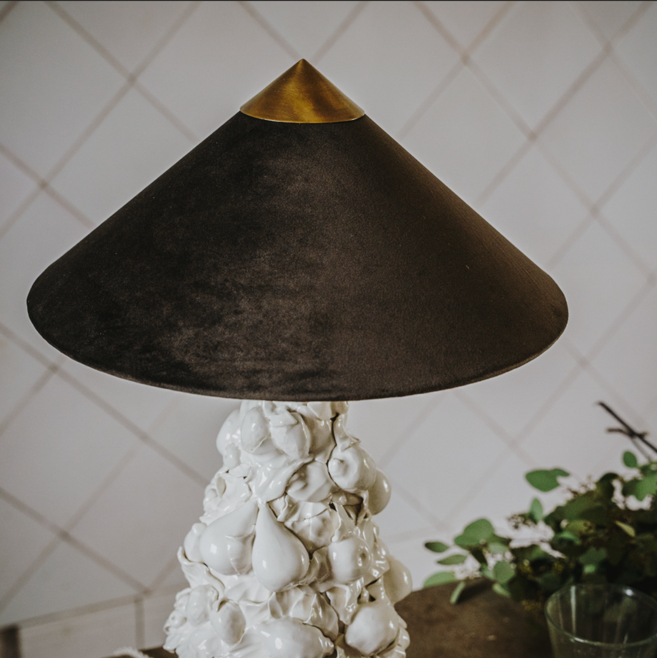 Pantalla Capuchina Terciopelo Chocolate