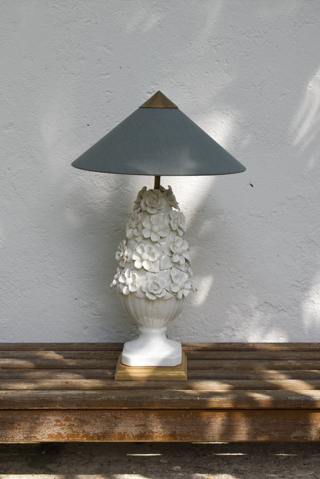 Manises Flora White Lamp