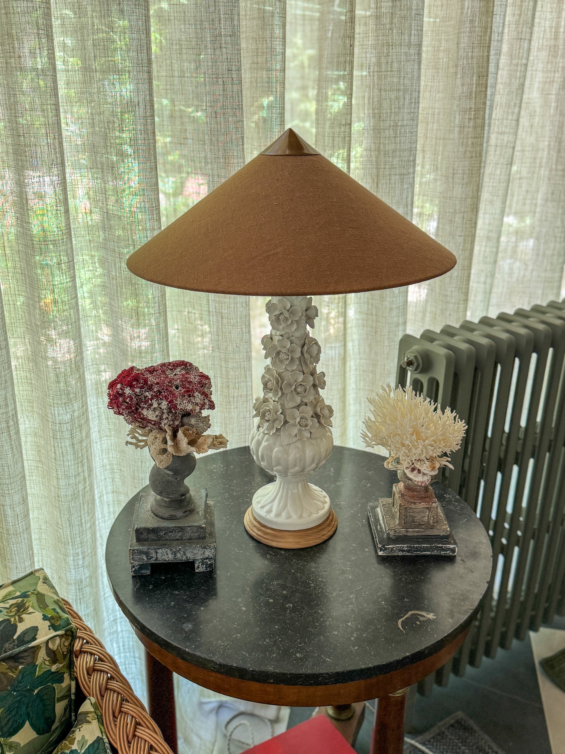 Manises Flora White Lamp